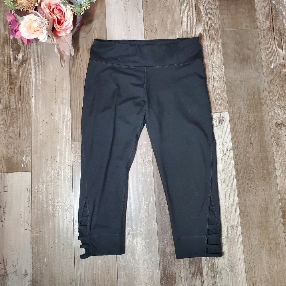 C9 by Champion Black DuoDry Criss-Cross Cutout Women's Size Medium Leggings EUC